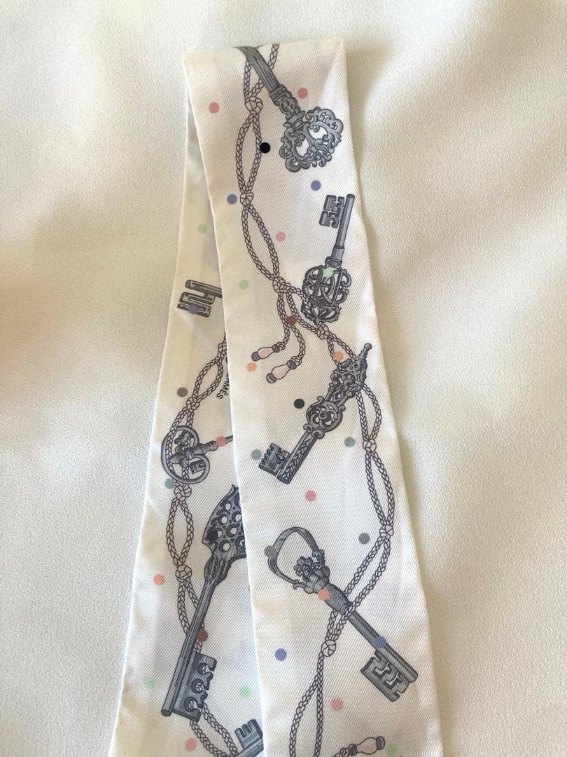 【美品】エルメス　ツイリー レクレアポア 白