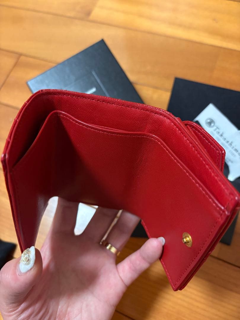 未使用級SAINT LAURENT ミニレザー三つ折り財布カサンドラ