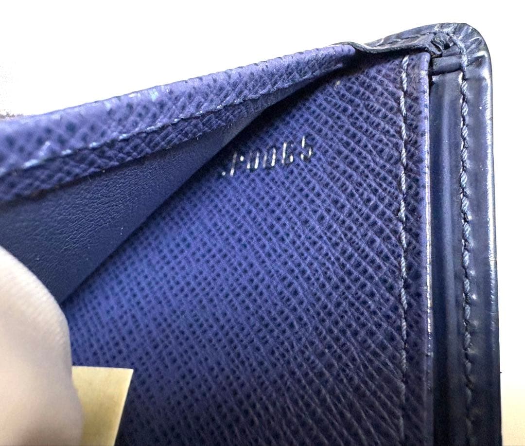 専用　Louis Vuitton エピ　ネイビー 二つ折り財布