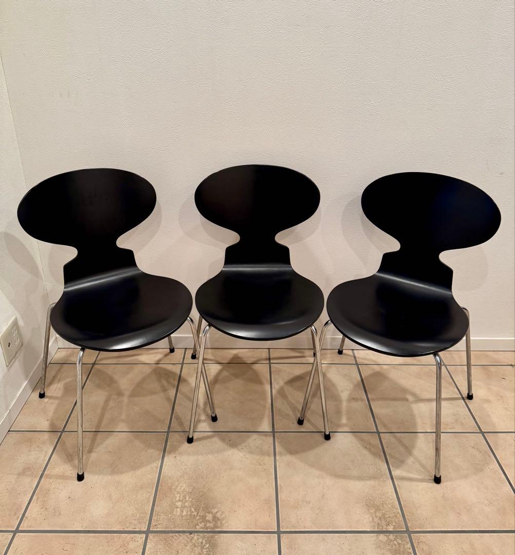 フリッツハンセン アントチェア ブラック 4本脚（2/3)