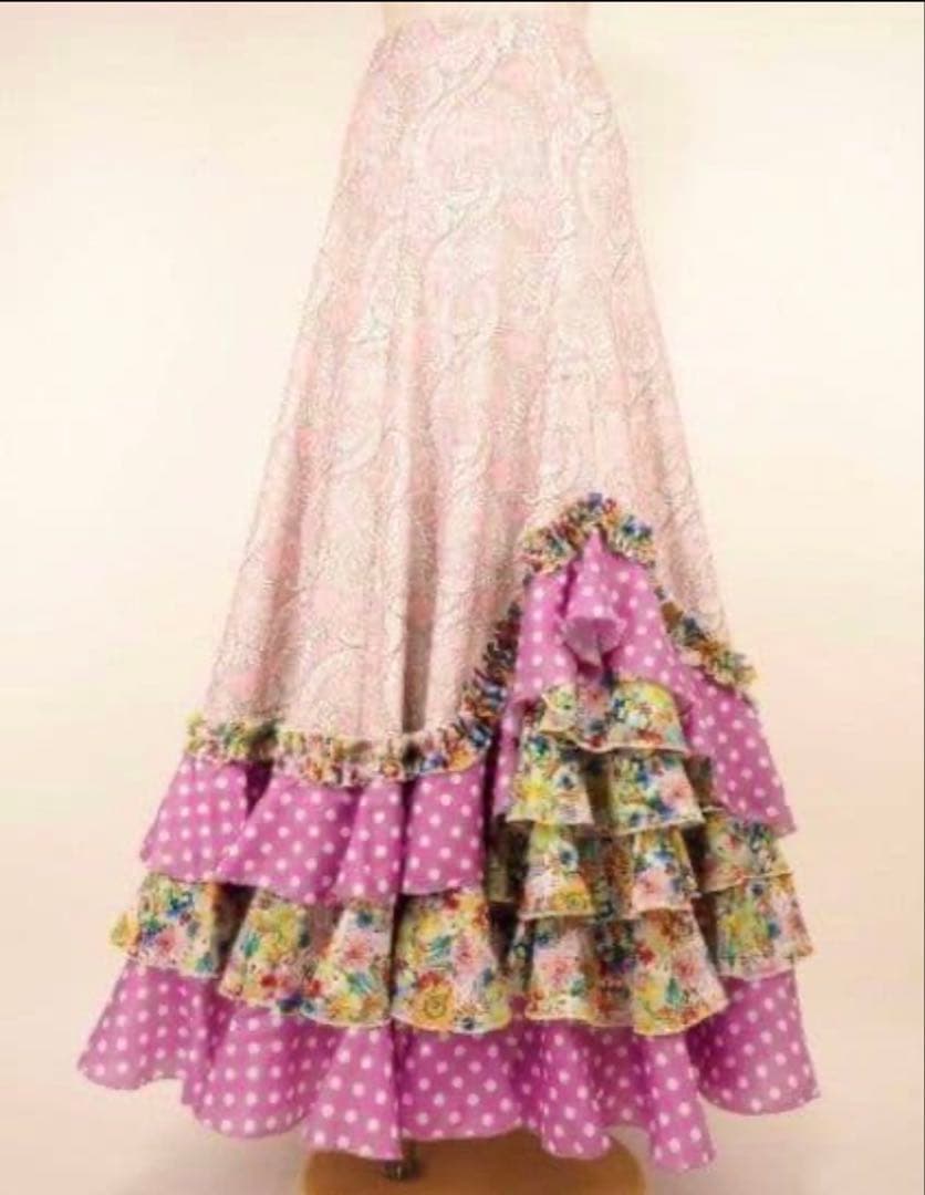 美品⭐︎フラメンコファルダ　スカートライトピンク系
