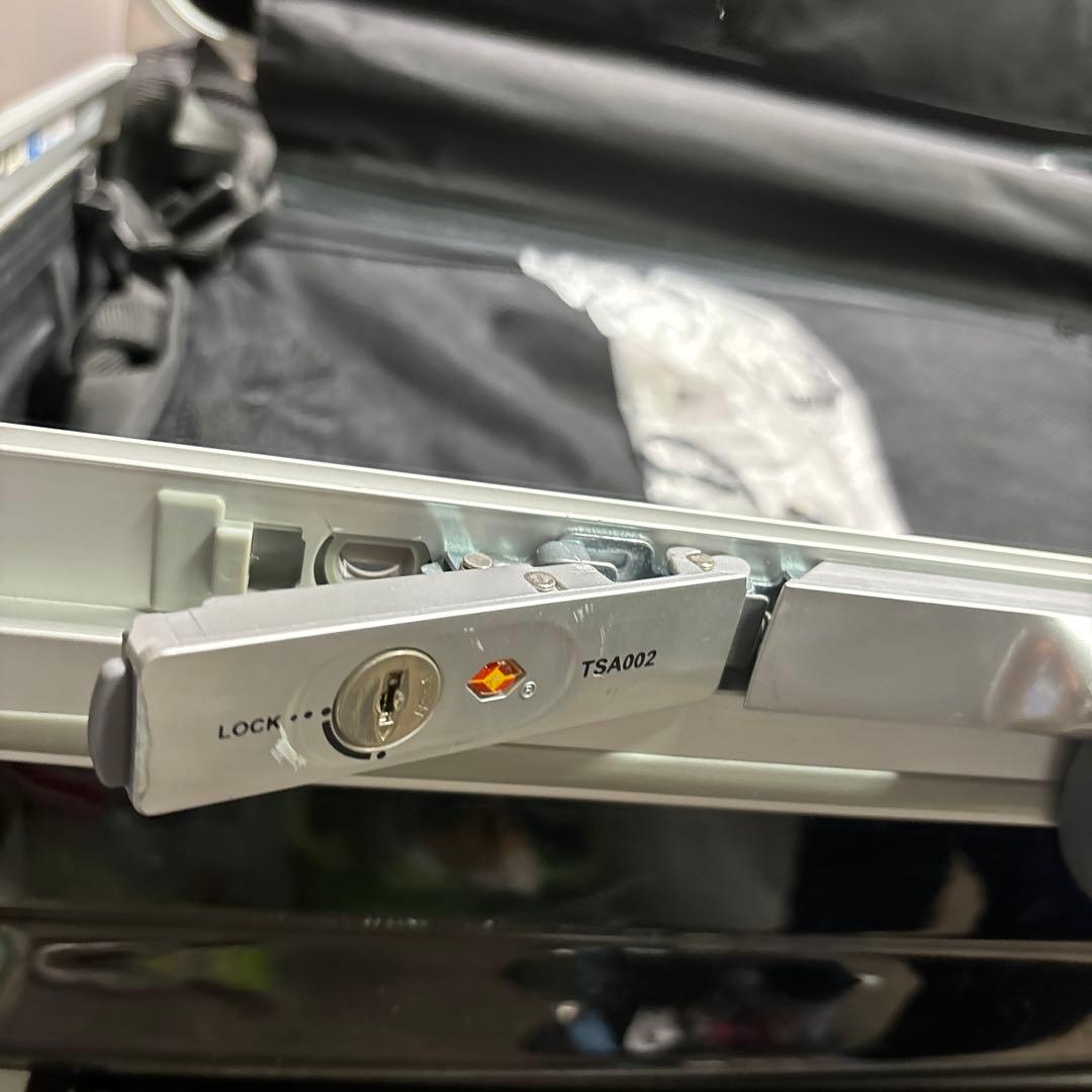 スーツケース　ブラック　sunco