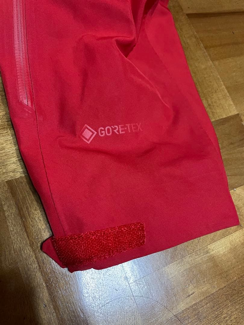 Patagonia レッド GORE-TEX ジャケット