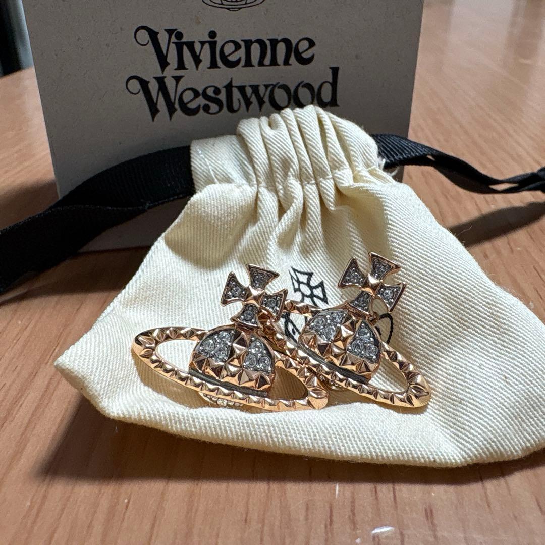 Vivienne Westwood MAYFAIR BAS RELIEFピアス