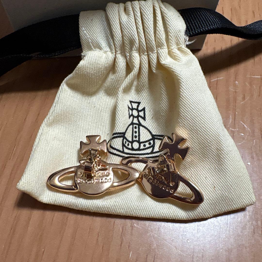 Vivienne Westwood MAYFAIR BAS RELIEFピアス