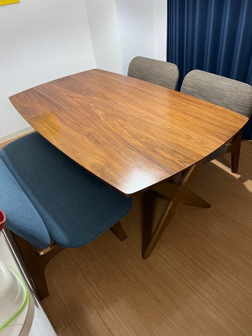 大阪府引取限定　ニトリ160ダイニングテーブルと椅子セット