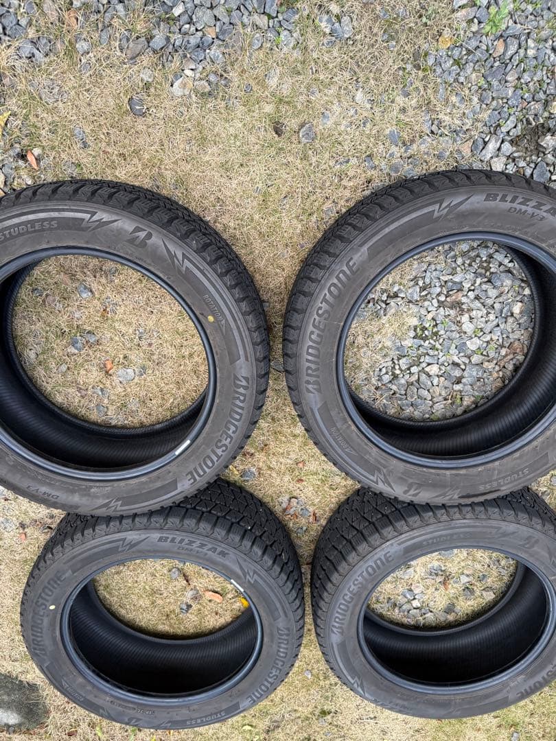 【ウェルシュコーギー専用】235/55R18 スタッドレス