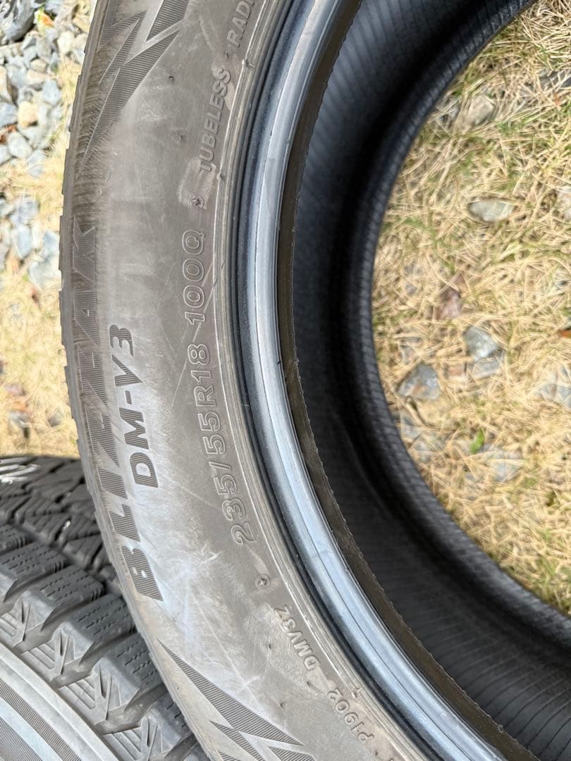 【ウェルシュコーギー専用】235/55R18 スタッドレス