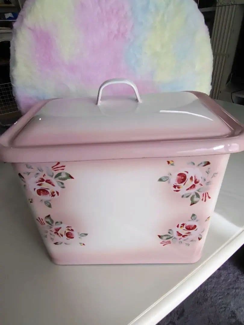 美品 イマン imane プリンセスローズ ミディ ホーロー 缶