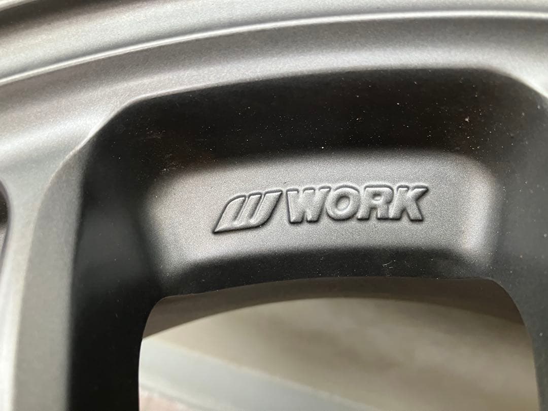 スタッドレスタイヤ　ホイール付き 4本セット　引取り限定　東京