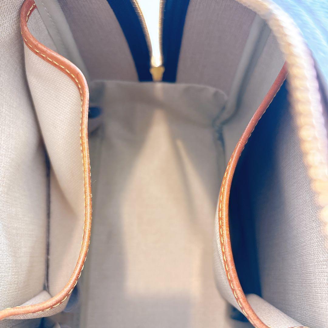 LOUIS VUITTON ルイヴイトン モノグラム ドーヴィル ハンドバッグ