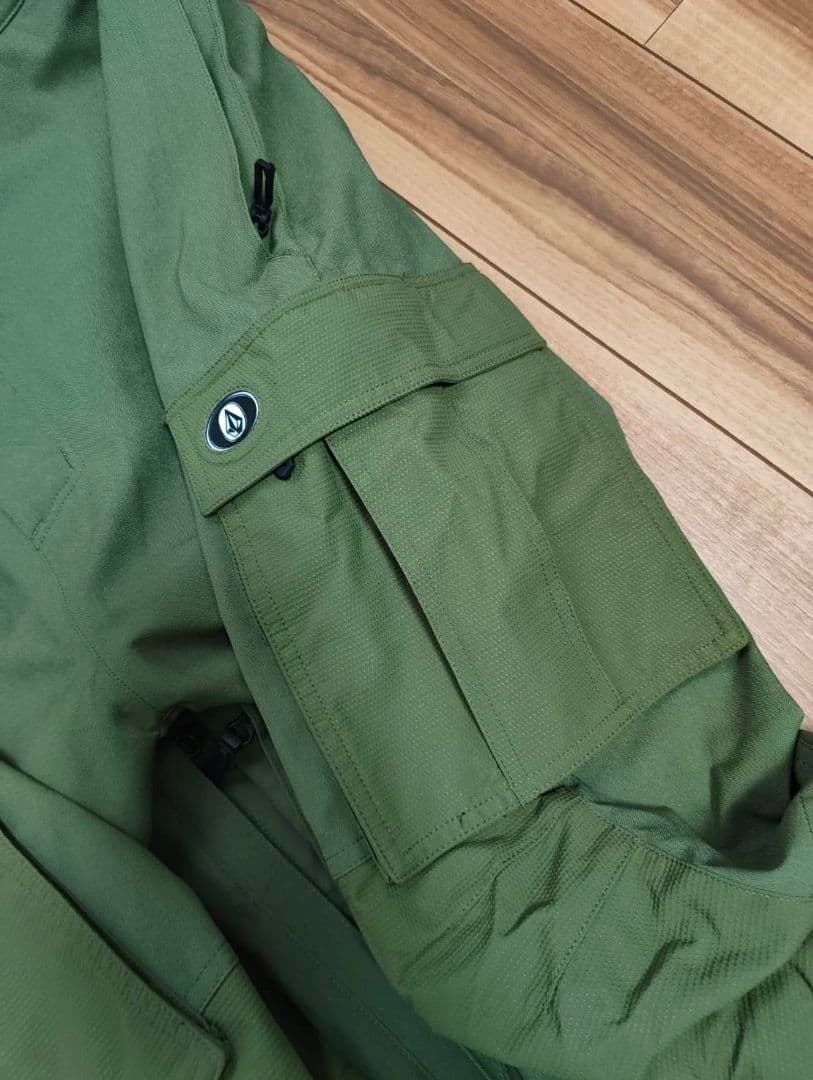 【新品未使用】VOLCOM スノーボードパンツ