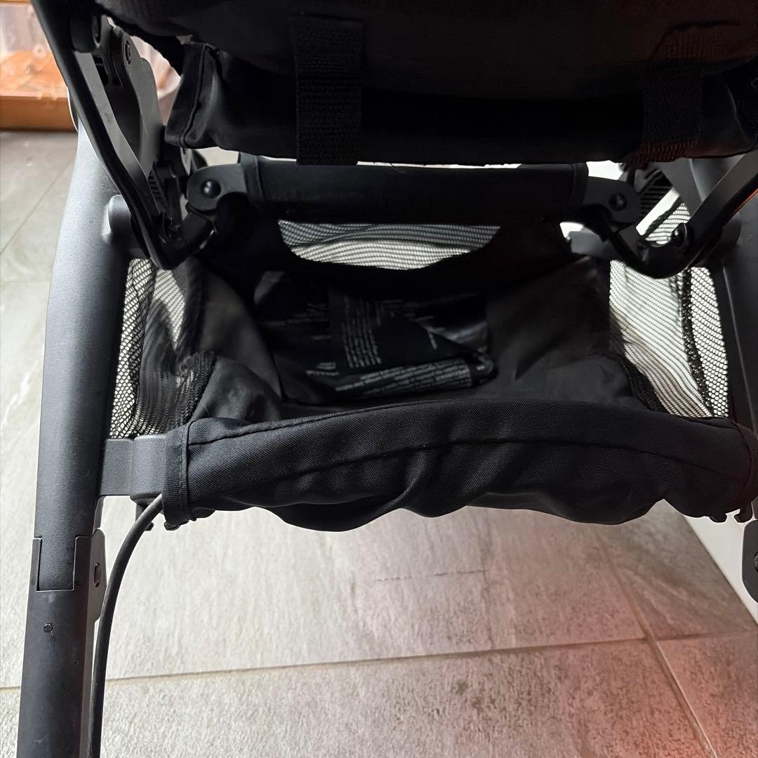 g bポキット　コンパクトベビーカー　超軽量