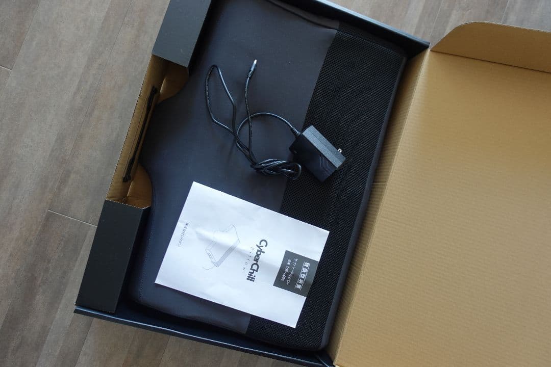 CyberChill Pillow 冷却機能付き枕 サイバーチルピロー