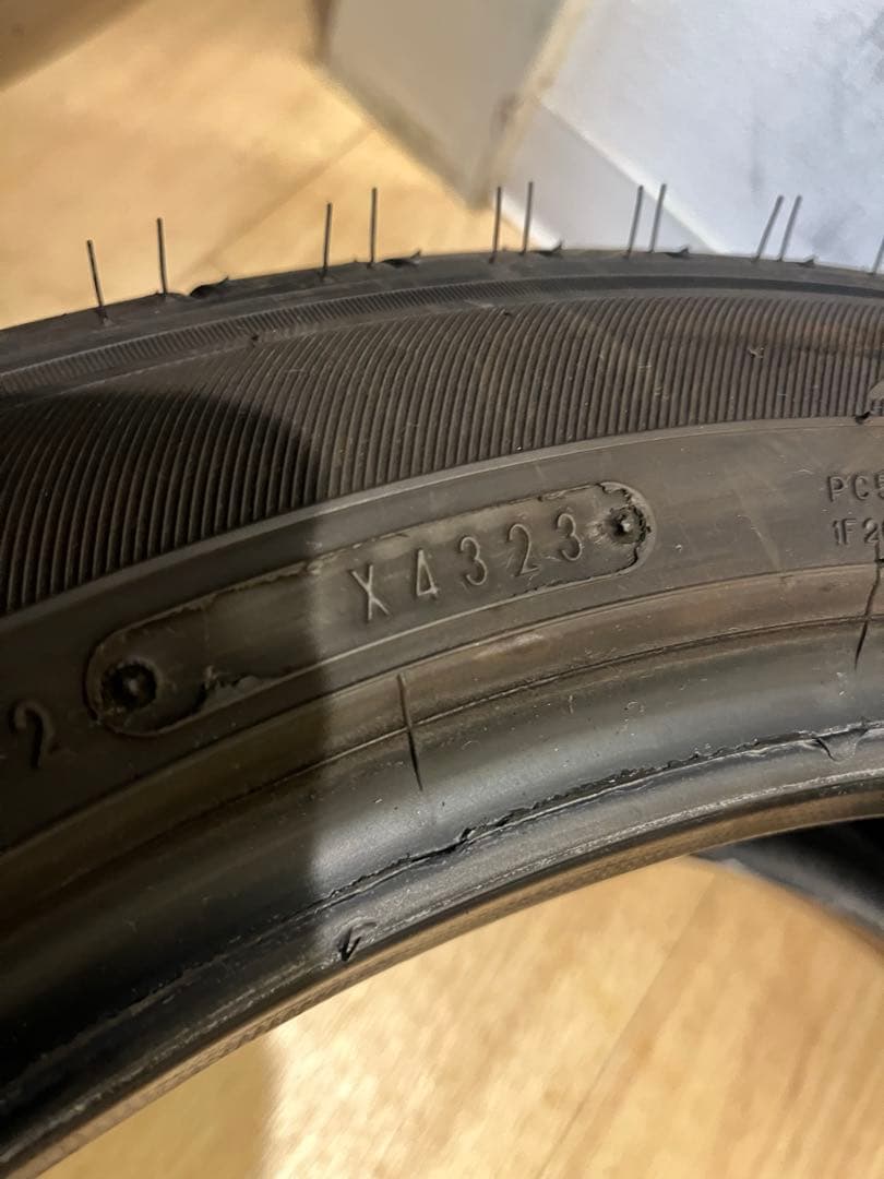 送料込！23年製！美品ダンロップエナセーブ215/50-18 2本