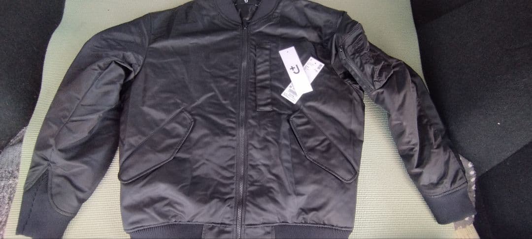 ユニクロ　+J MA-1 フライトジャケット ブラック オーバーサイズ　復刻