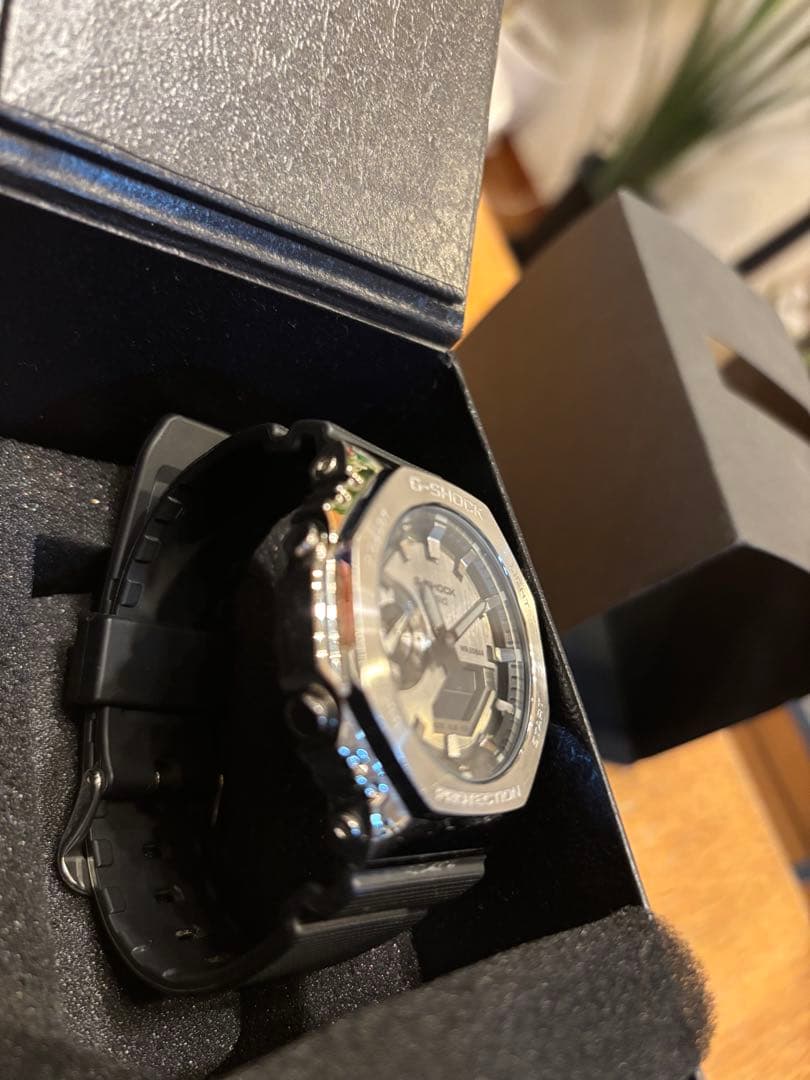 カシオG-SHOCK RESISTシルバー ブラック