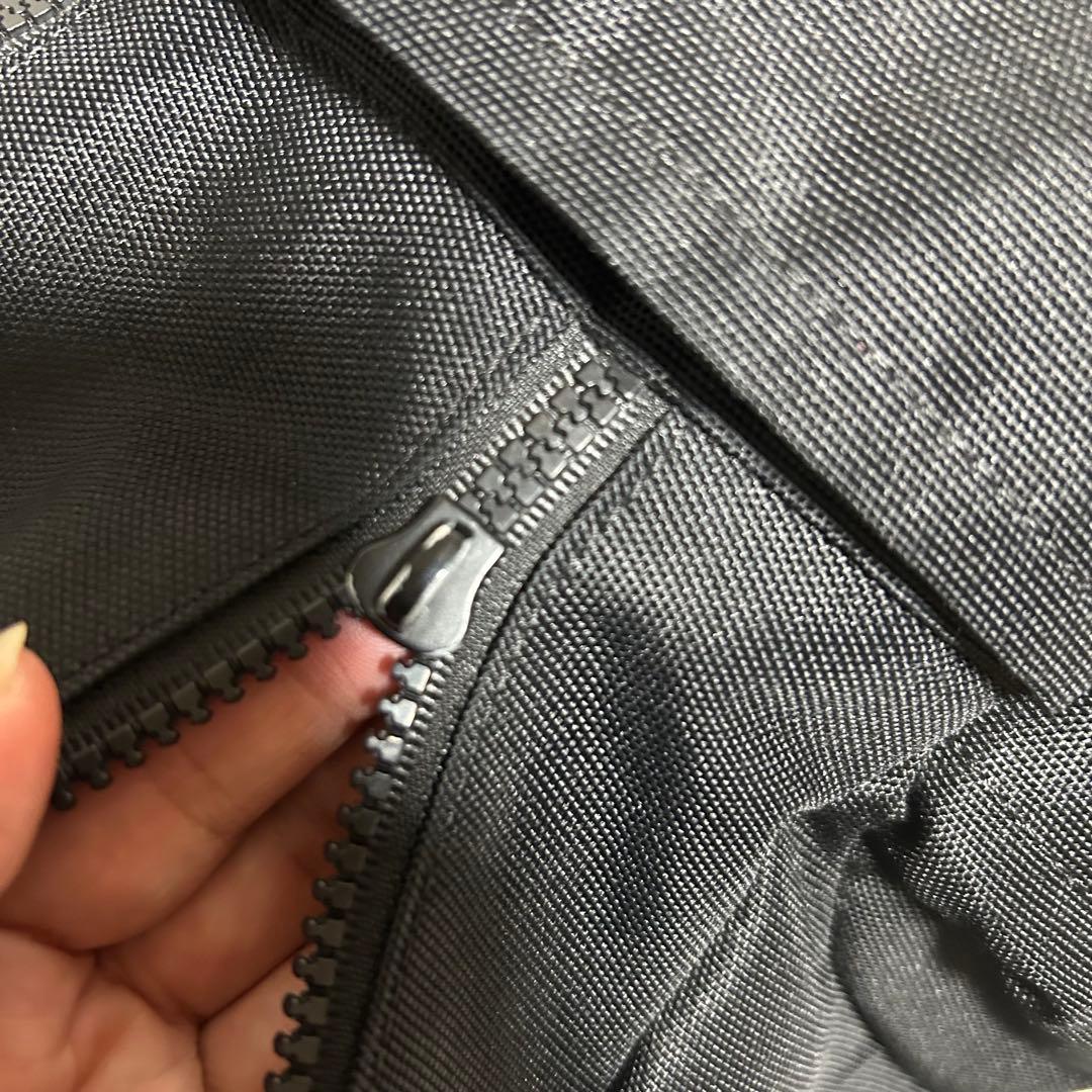 訳あり‼️美品‼️【MARY QUANT】リュック　2層式　黒　大容量　人気　軽量