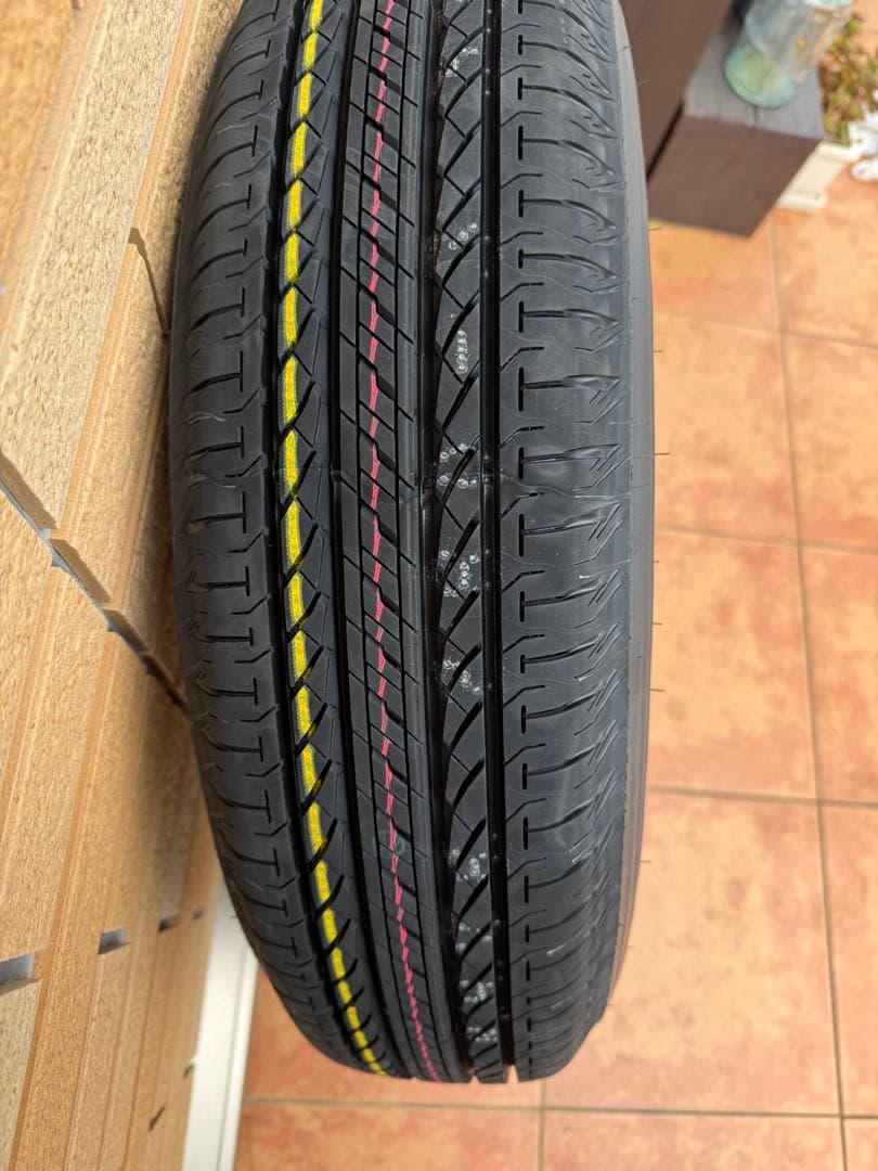 JB 64ジムニー スペアタイヤ