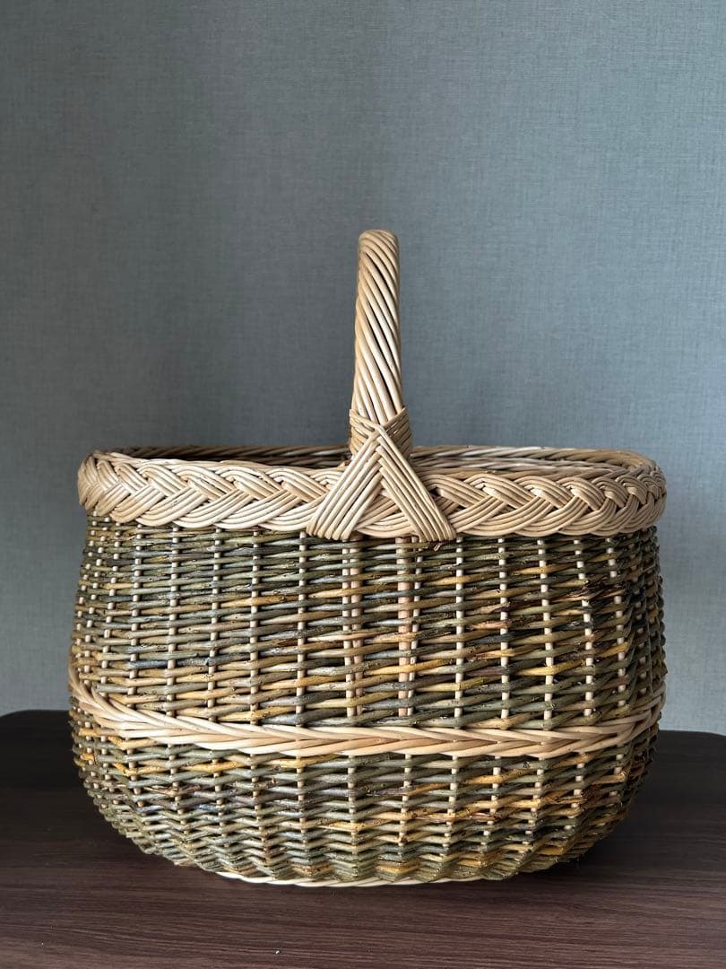 【新品•未使用】ラトビア　バスケット　かご　収納　インテリア　柳
