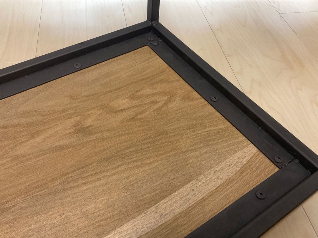 ベルギーブランド STEELE サイドテーブル