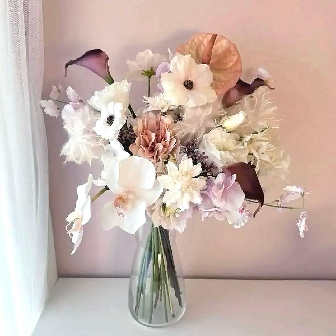 アーティフィシャルフラワー　ブーケ　ブートニア　ぴょんぴょんブーケ