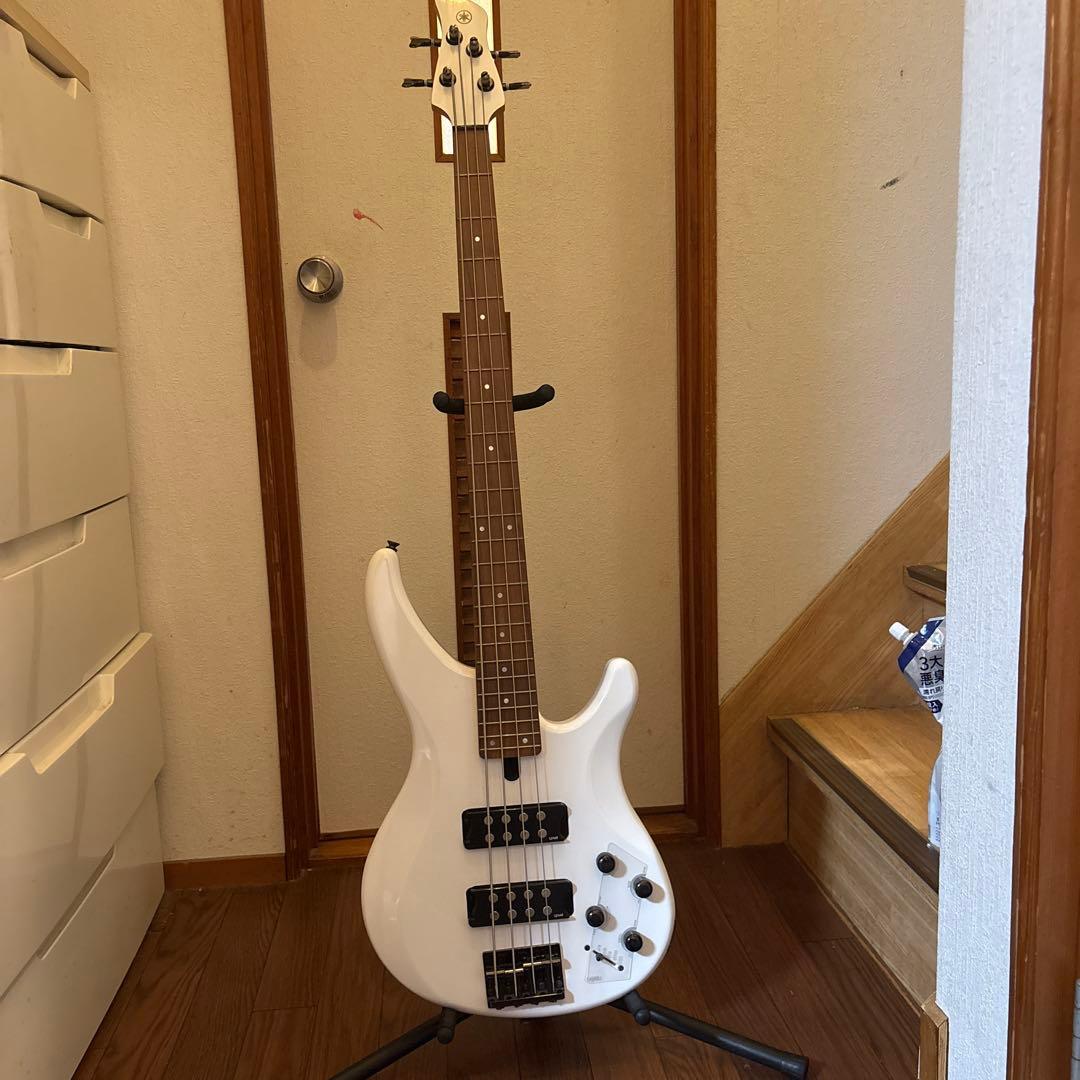 YAMAHA TRBX304 エレキベース