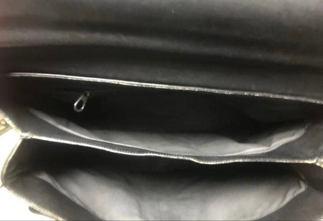 良品⭐︎正規品⭐︎ボッテガ ヴェネタ 黒色 ビジネスバック　激安！定価の９割引き！