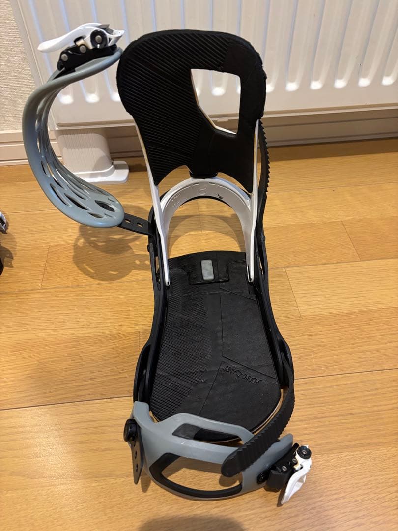 BURTON ビンディング CARTEL MサイズRe:flex 白