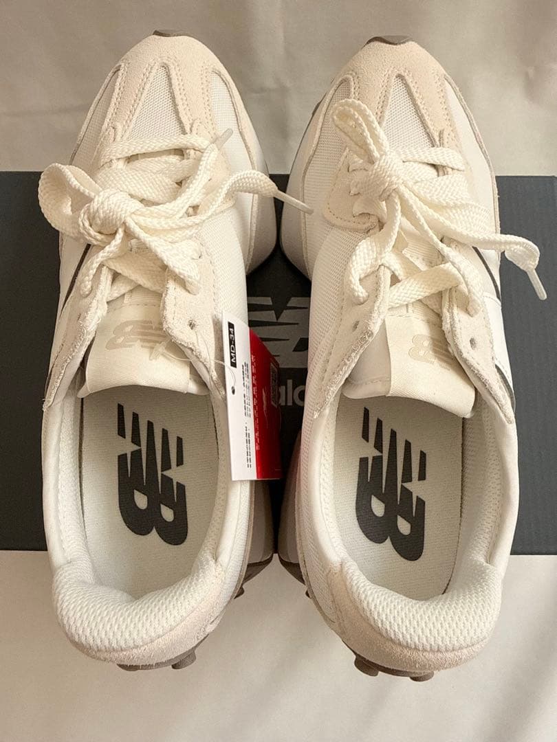 ニューバランス 327 ベージュ U327LNA D25.0cm