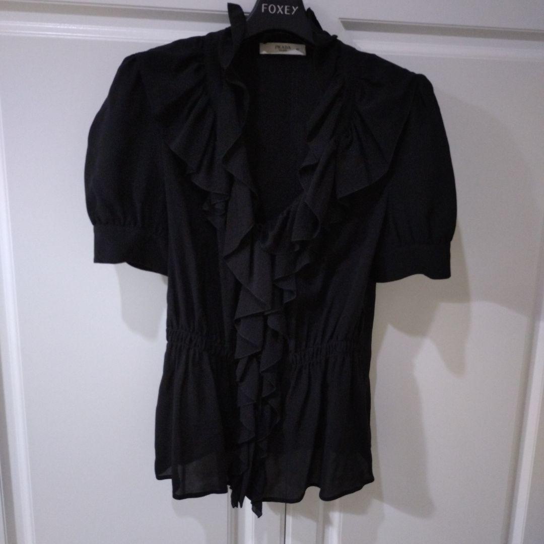 新品未使用　PRADA フリルデザイン 半袖ブラウス 黒