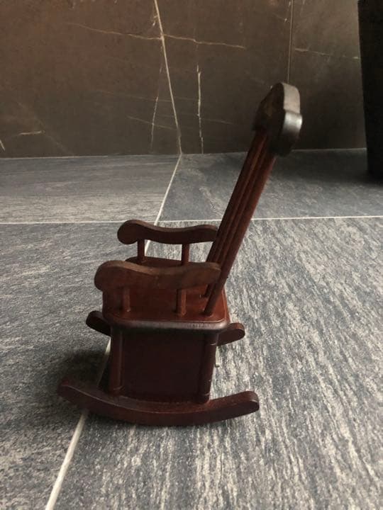 ロッキングチェア　オルゴール　木製　くるみ割り人形　花のワルツ　ミニチュア