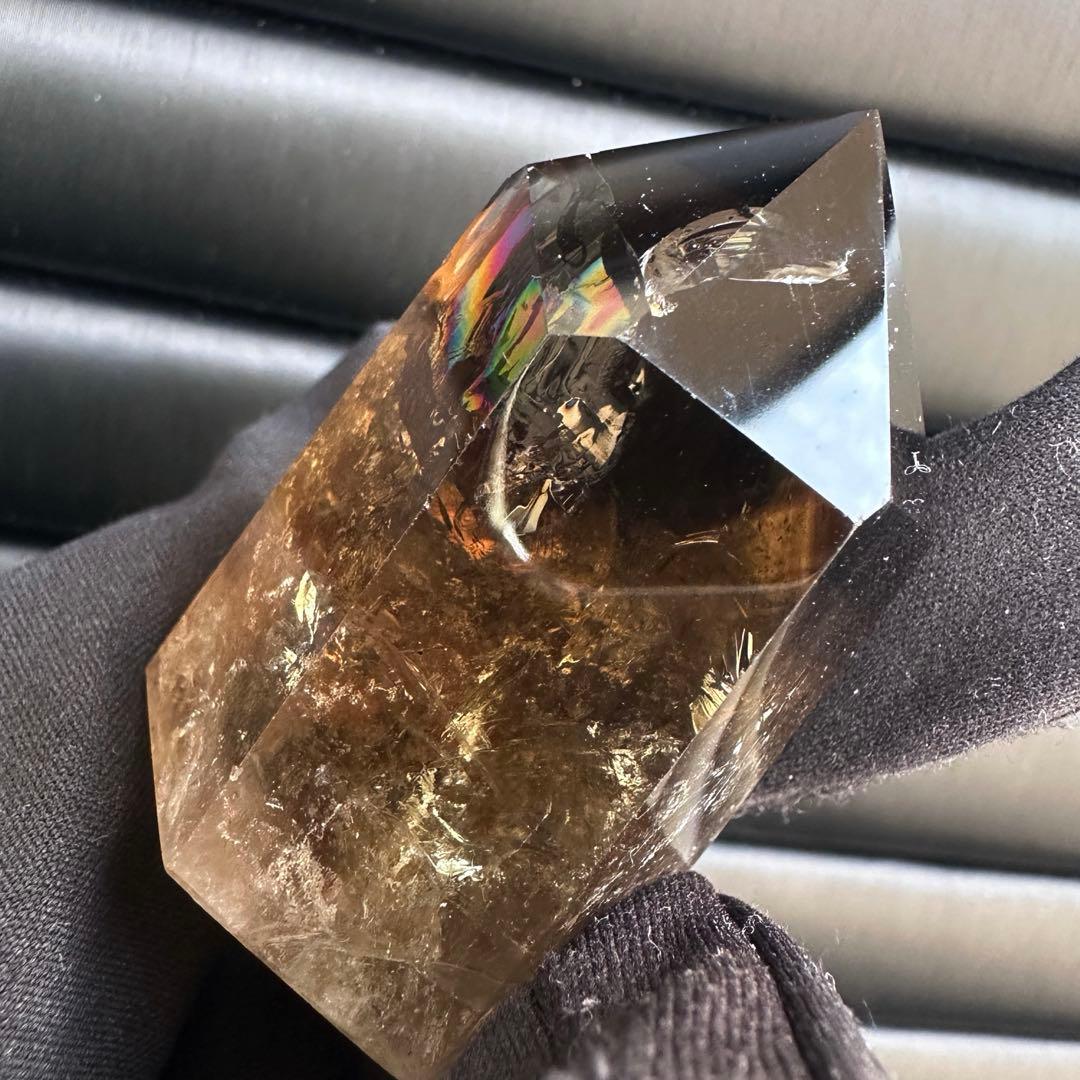 【金運· 魔除】ファントム☆レインボー☆煙水晶スモーキークォーツ六角柱A1532