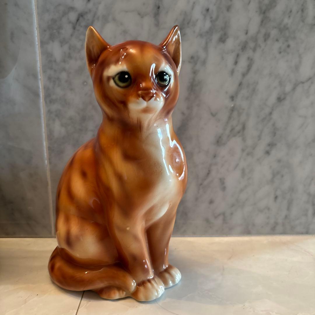 イタリア90年代ヴィンテージ手描きの瞳が美しく高貴で上品な猫ちゃんの陶器オブジェ