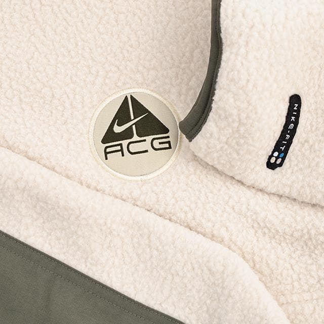 ナイキ　ACG　フーディー　フリース　プルオーバー　XLサイズ