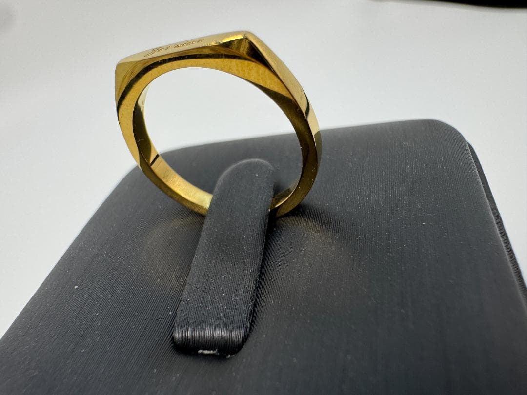 K18Je t'aime ゴールド スクエアリング1.8g 9号