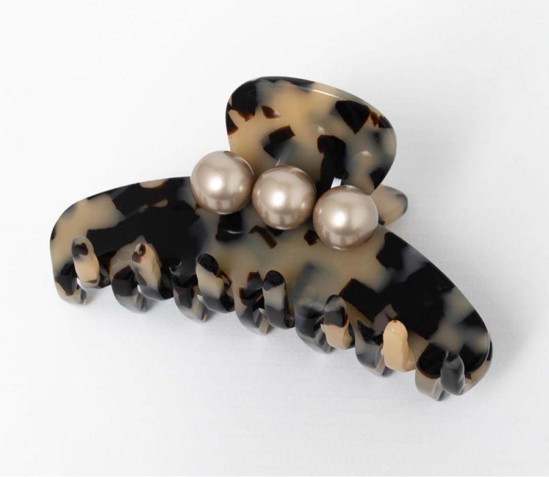 ALEXANDRE DE PARIS ヘアクリップ パール アルビノ