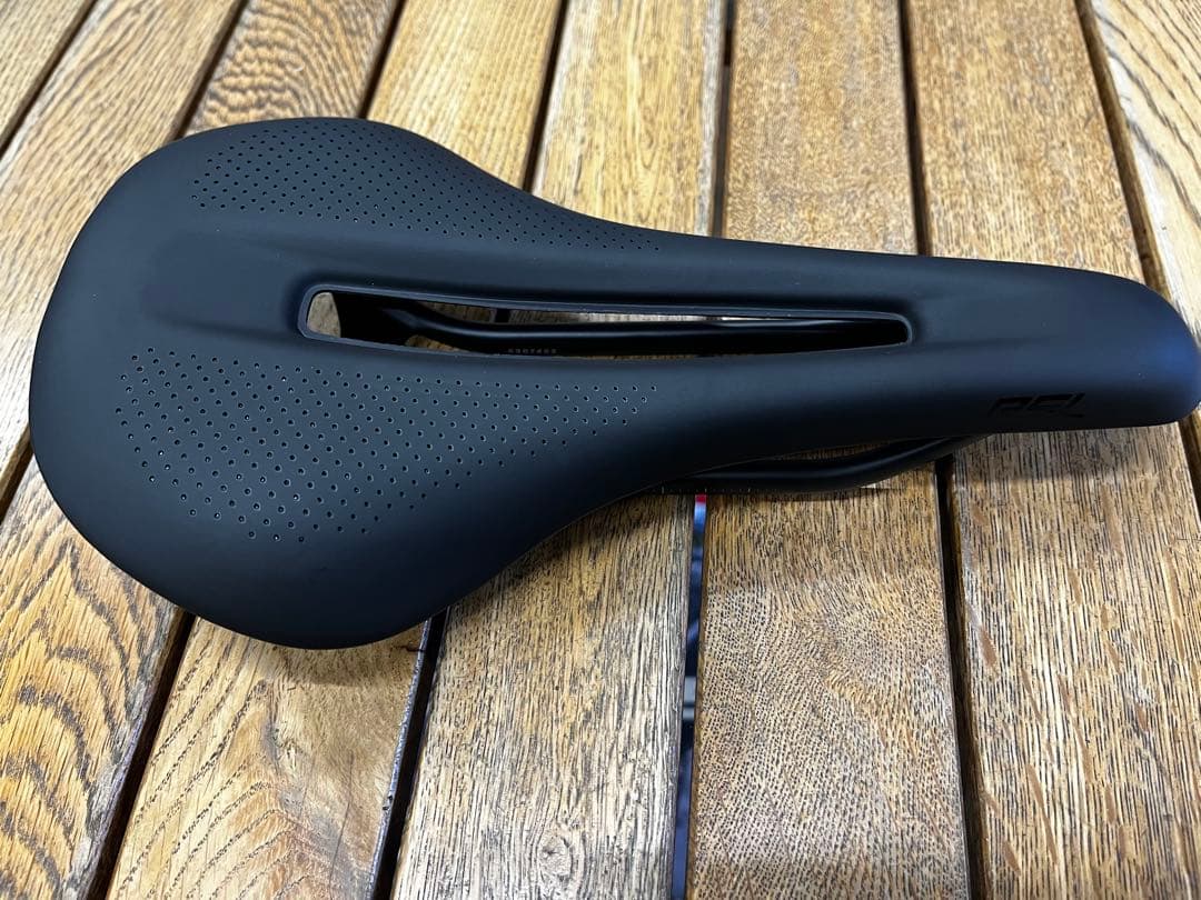 トレック　RSL サドル　145mm