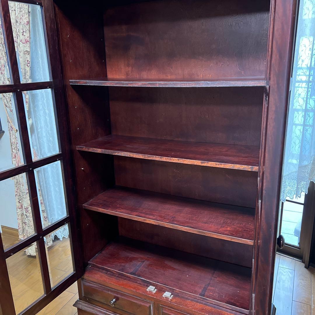 木製ガラス扉キャビネット