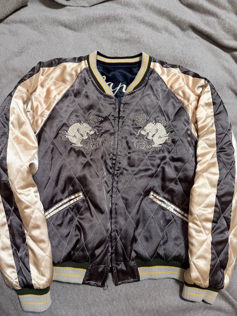 ２面用 DRAGON 龍虎 日本限定 スカジャン unisex サテン 美品