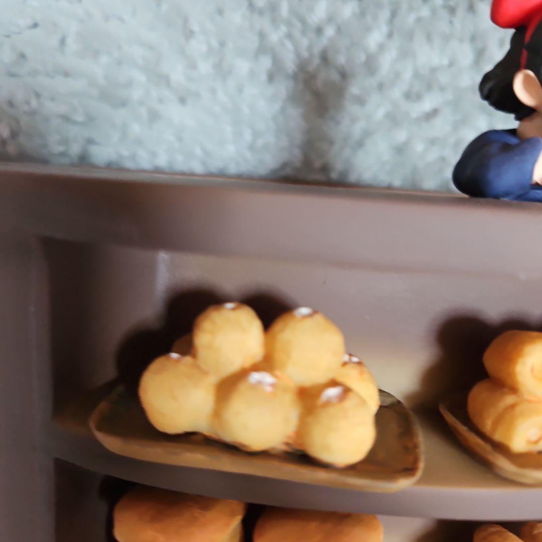 ジブリプランター　魔女の宅急便　キキの店番ジジピック付き