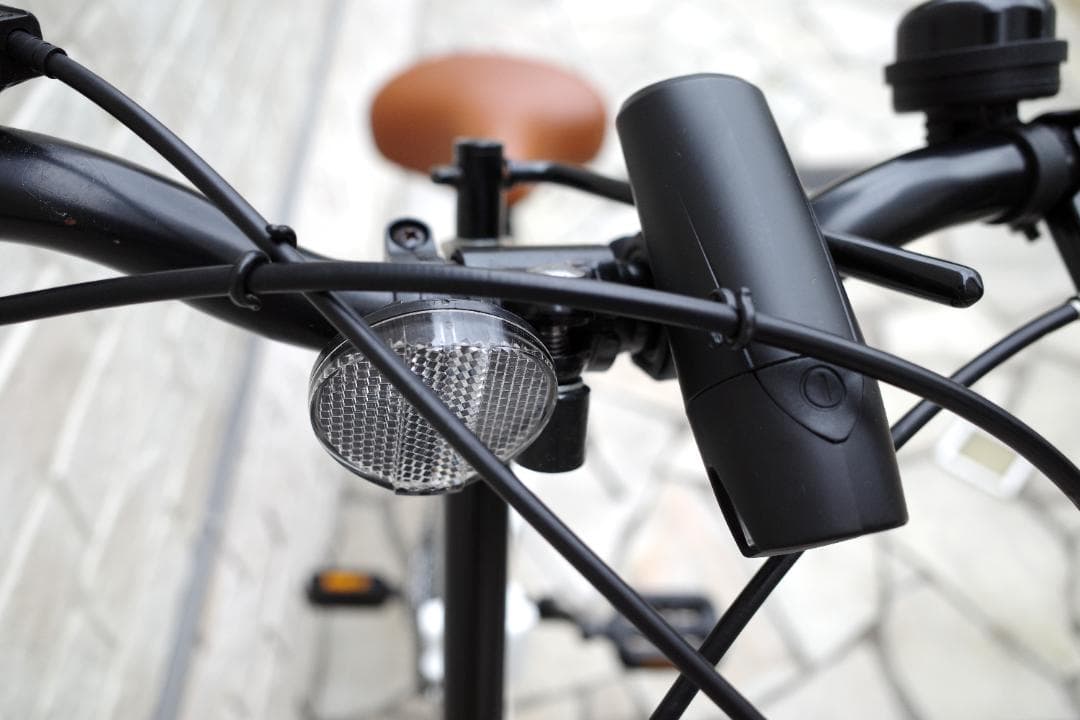 【引き取り限定】GRAPHIS 折りたたみ自転車 白色