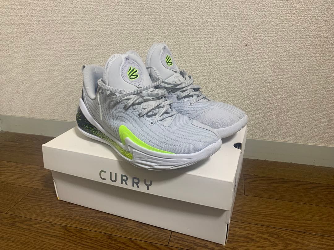 週末限定値下げ curry12 27㎝ アンダーアーマー カリー12 カリー