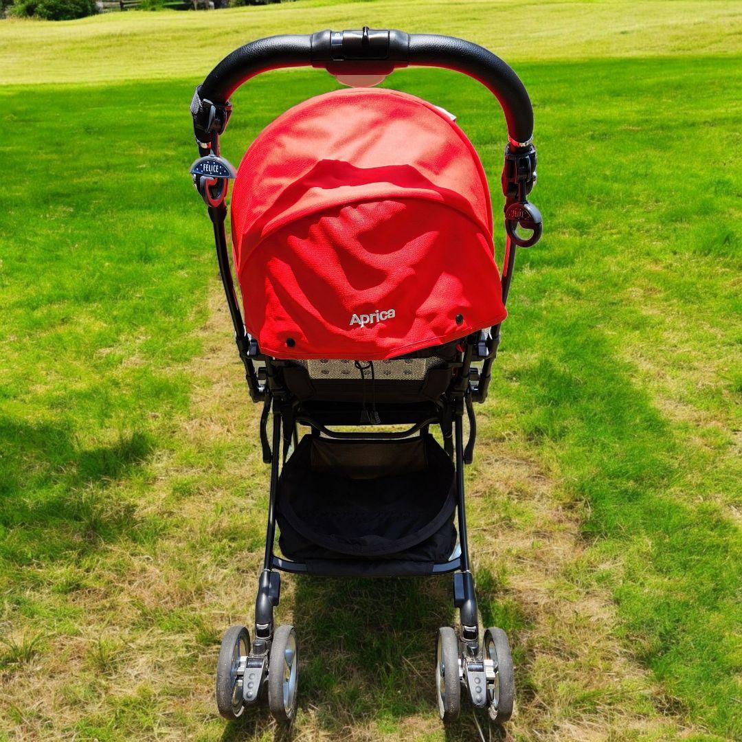 〈美品〉アップリカ ラクーナ ビッテ ソファークッション 赤 両体面 A型