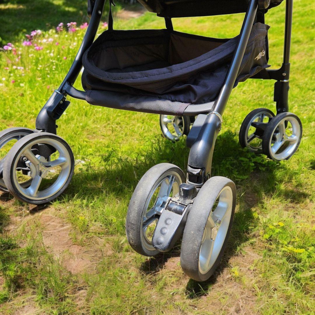 〈美品〉アップリカ ラクーナ ビッテ ソファークッション 赤 両体面 A型