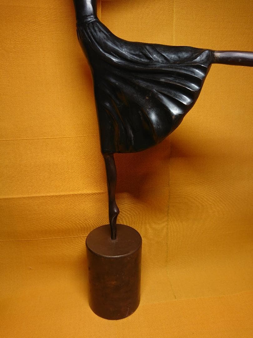 現代美術　人形　銅製　ブロンズ像　置物　インテリア　工芸品　美術品　A3011