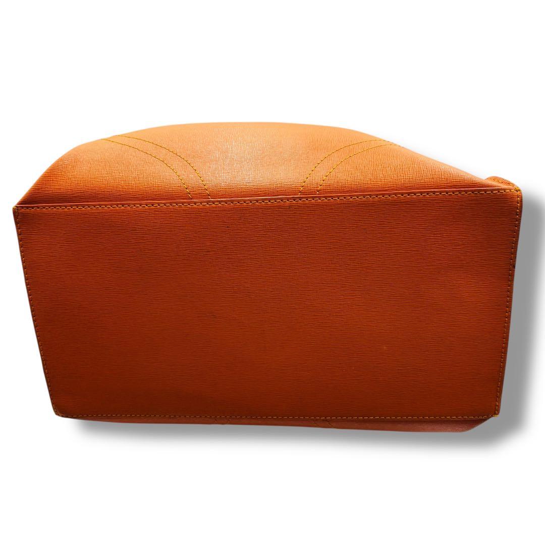 FURLA フルラ カプリッチョ トートバッグ レザー A4 肩掛け オレンジ