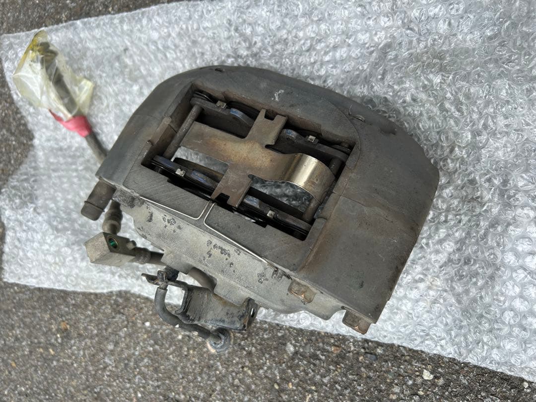 ECR33純正NISSAN ブレーキキャリパー フロント左右セット