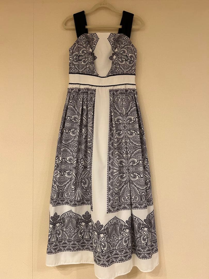 ワンピース Herlipto Marbella Panel Printed Dress