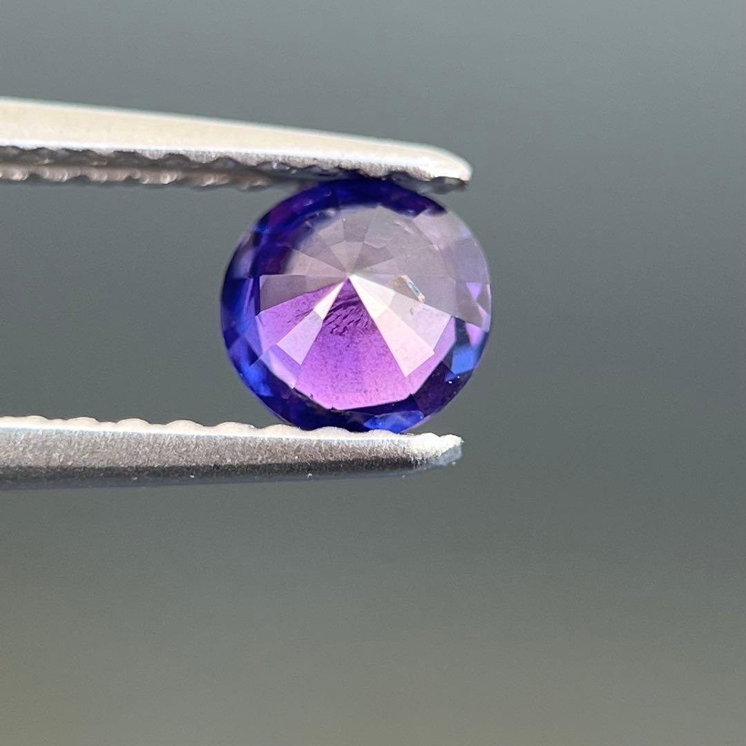 スリランカ産非加熱天然バイオレットサファイアルース
